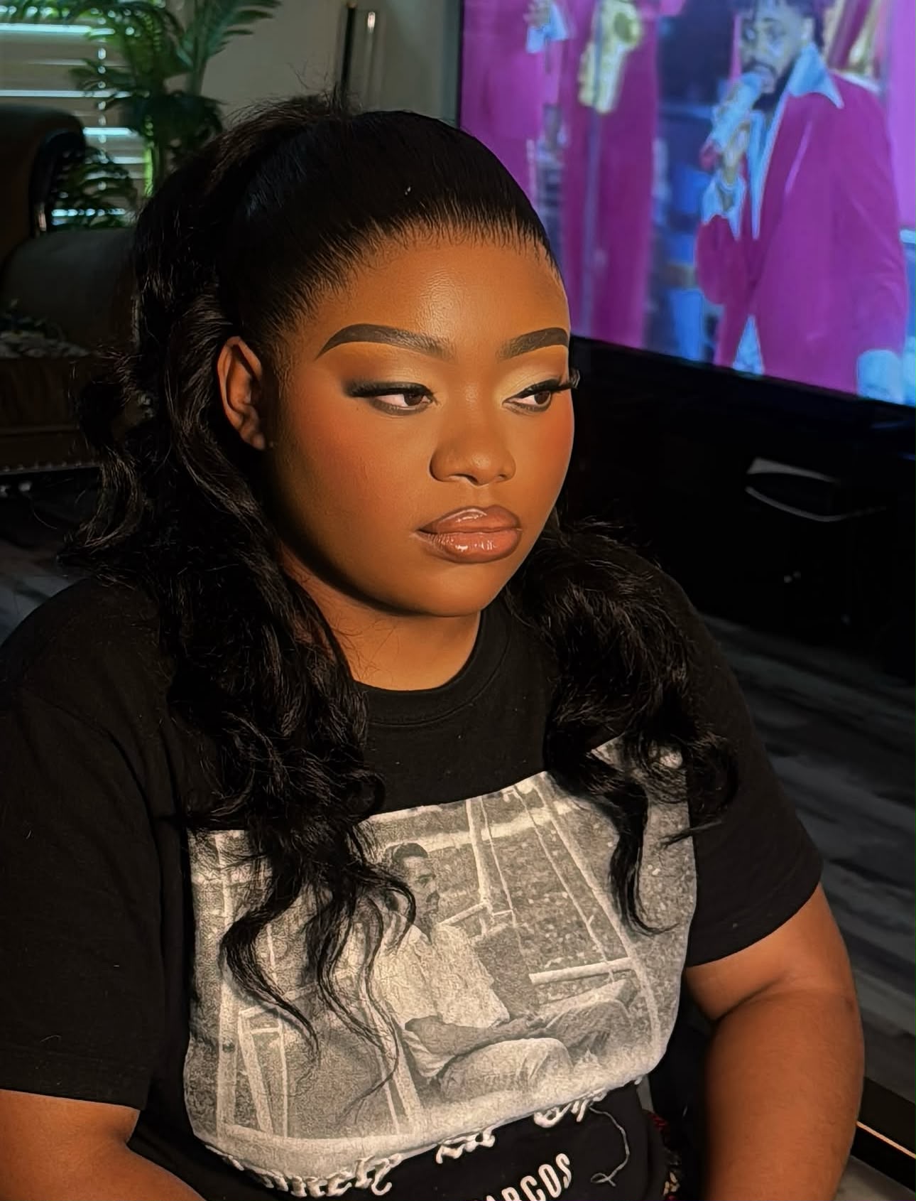 Bundle service makeup look